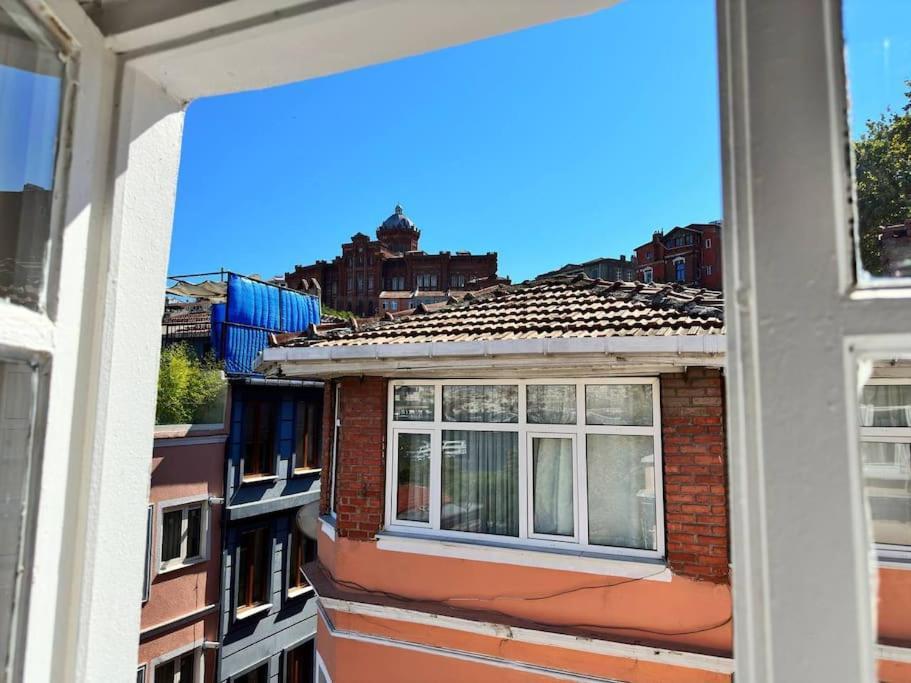 Daire Balat'in Icinde Muhtesem Ev İstanbul