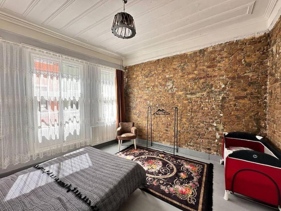 Balat'in Icinde Muhtesem Ev İstanbul